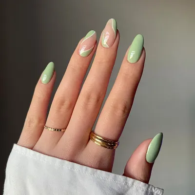 10 простых и красивых дизайнов ногтей, которые легко повторить дома 💅 |  theGirl картинки