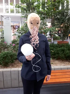 Файл:Косплей Pyrkon 2019 Ood Doctor Who.jpg — Викисклад картинки