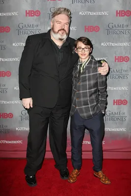 Game of Thrones on Twitter: \"#HODOR. @KristianNairn и @IsaacBranFlakes идут по красной дорожке вчера вечером #GoTPremiereNYC http://t.co/bH82tk1nbB\" / Twitter картинки