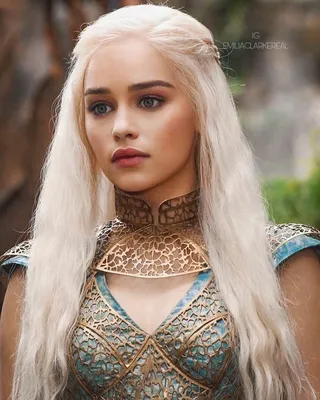 13.1 mil Me gusta, 78 комментариев - Emilia Clarke - Khaleesi (@emiliaclarkereal) en Instagram: \"#EmiliaCl… | Эмилия кларк, Мать драконов, Игра престолов платье картинки