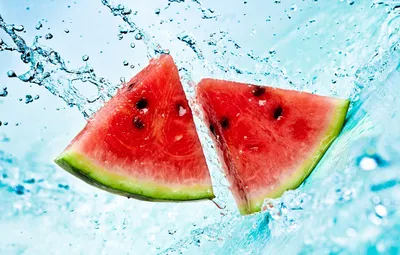 Обои лето, вода, брызги, арбуз, ломтики, watermelon картинки на рабочий  стол, раздел еда - скачать картинки