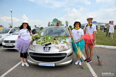 Новый переход Счастливый черный исламский автомобиль леди В Хиджабе Driving  Современн Стоковое Изображение - изображение насчитывающей предприниматель,  африканского: 197623017 картинки