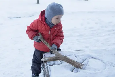 👶 Зимние занятия и игры с ребёнком на улице картинки