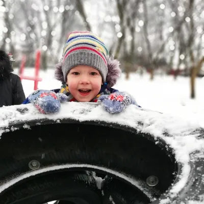 Альбом выпускника детского сада. Зимние игры на прогулке картинки