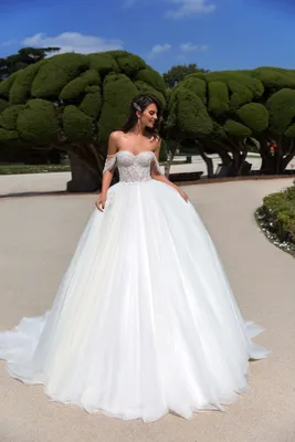 Шикарное пышное платье Naviblue Bridal Nella 18324 | Купить свадебное платье  в салоне Валенсия (Москва) картинки