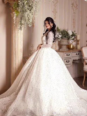 Расшитое пышное свадебное платье с рукавами, закрытое - Wedding and evening  dresses RSTELLE картинки