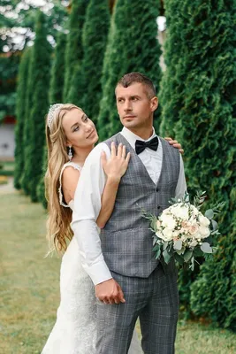 Pin by Nata on Свадьба | Wedding couple poses, Wedding photography poses,  Wedding couple poses photography картинки